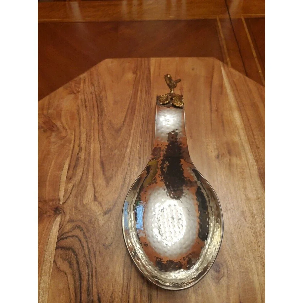 Unbranded silver metal